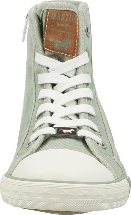 Actual product image Mustang Sneaker (39)