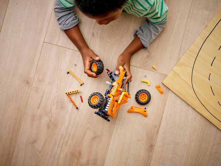 Actual product image LEGO Monster Jam - El Toro Loco (42135, LEGO Technic)