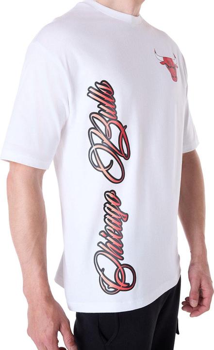 Actual product image New Era NBA Shirt - GRAPHIC Chicago Bulls weiss - S (S)