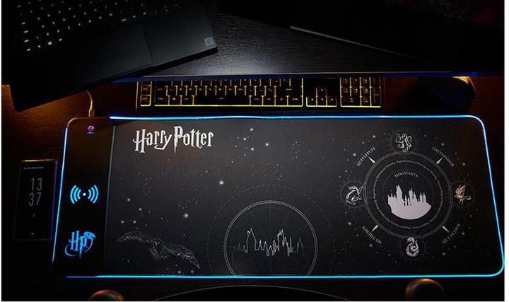 Immagine prodotto Numskull Harry Potter - Oversize Gaming Mat & Mobile Charger (XXL)