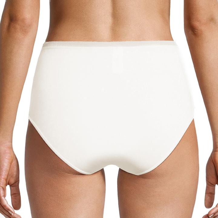 Actual product image Nina von C. 3-pack Pure Waist Briefs (50, 5XL, pack of 3)