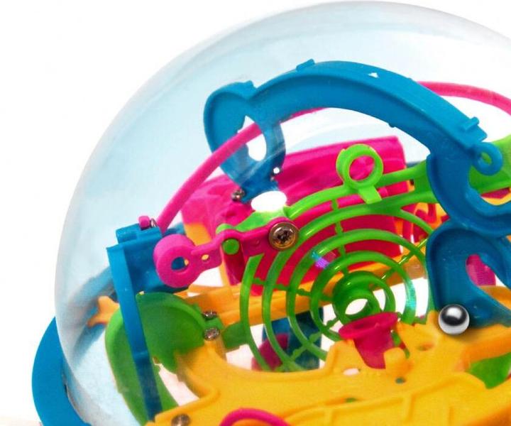 Actual product image Brainstorm Labyrinth Ball (German, French, Italian, English)