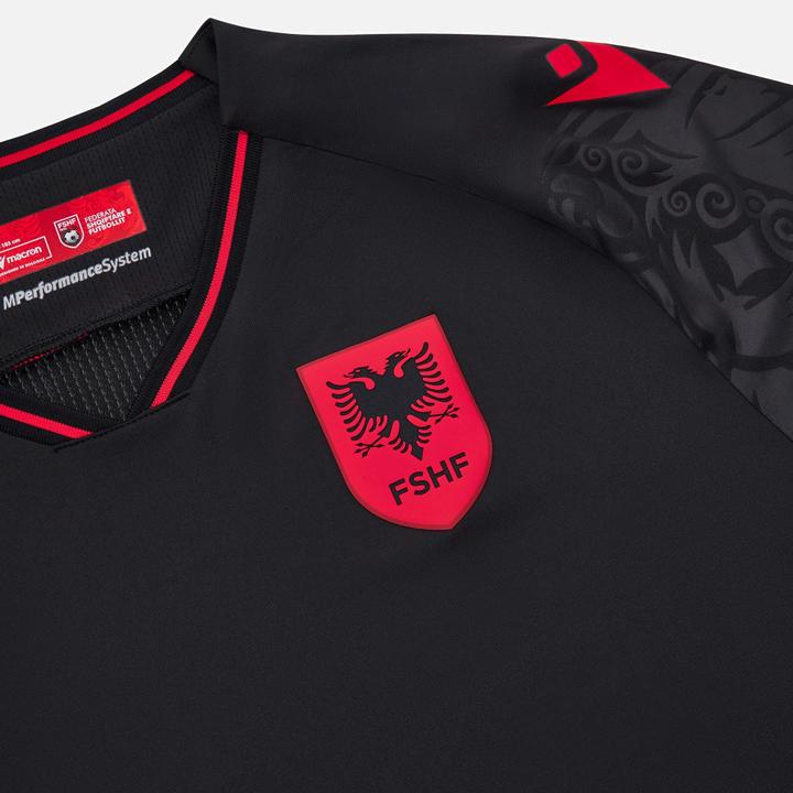 Actual product image Macron Albanien Drittes Trikot (M)