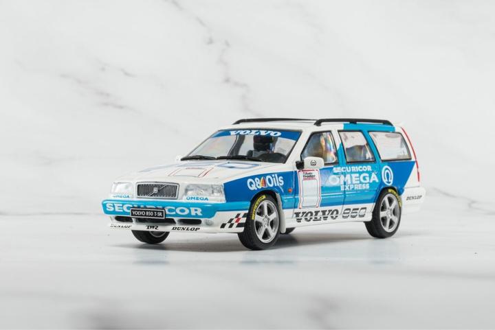 Immagine prodotto Solido 1:43 Volvo 850 T5-R Tribute bianco
