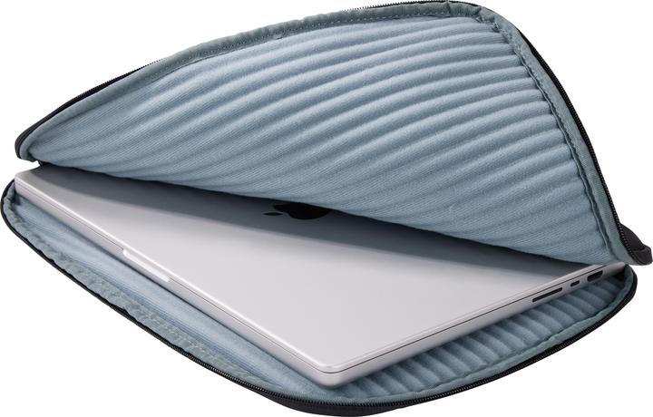 Actual product image Thule Subterra 2 Macbook Sleeve 16in - Black (16", Apple)