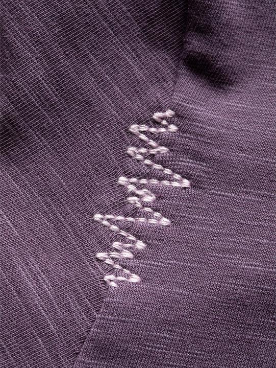 Actual product image Chillaz Women's Gandia Mountain Heart T-Shirt (40)