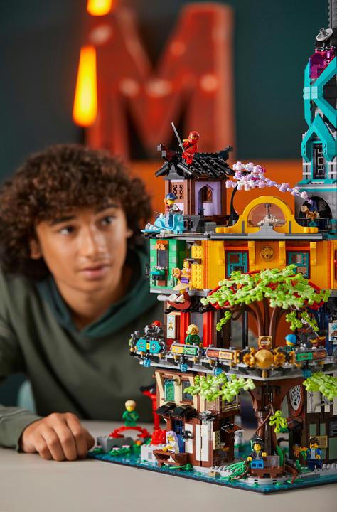 Actual product image LEGO Die Gärten von NINJAGO City (71741, LEGO Ninjago, LEGO Rare Sets)
