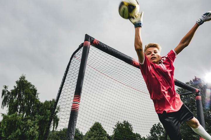 Actual product image Hudora Pro Tect 180 Football Goal