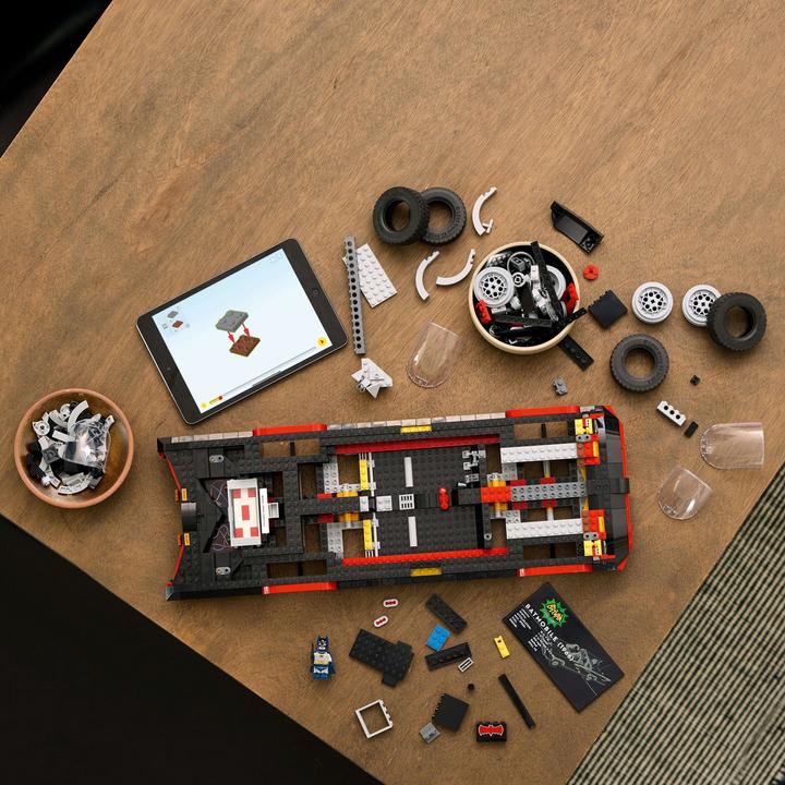 Image du produit LEGO Batmobile (76328, LEGO DC, LEGO difficiles à trouver)