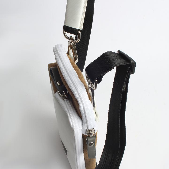 Actual product image 7clouds Handytasche Hady 7.1