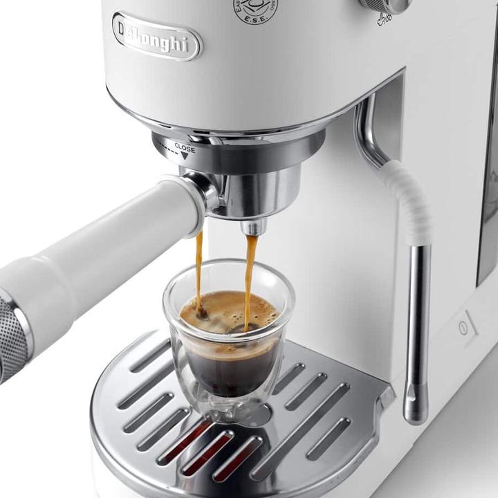 Actual product image De'Longhi DeLonghi Dedica Duo EC890.WI Siebträger Espressomaschine 0132106346