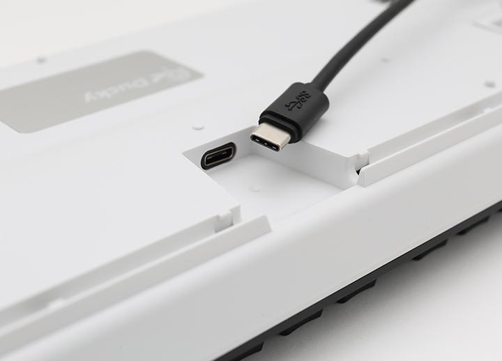 Actual product image Ducky One 2 (DE, Cable)