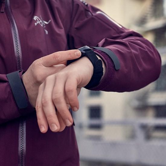 Actual product image Suunto 24 URB5 MicrFiber Strap /Black M (24 mm, Fabric, Microfibre, 9, Spartan Sport, Spartan Sport Wrist HR/BARO, D5)