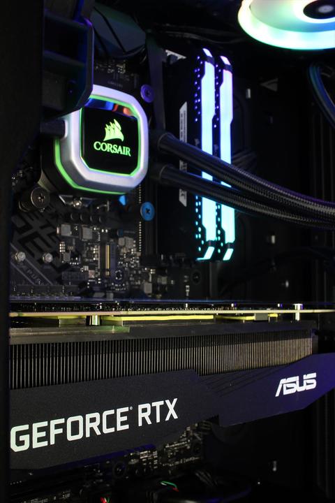 Produktbild Mifcom Spectrum RTX2080Ti Ultimate (Intel Core i9-9900K, 32 GB, 1000 GB, GeForce RTX 2080 Ti)