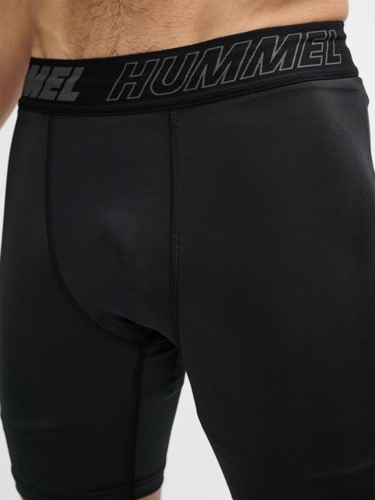 Immagine prodotto hummel Te Topaz Pantaloncini Stretti (S)