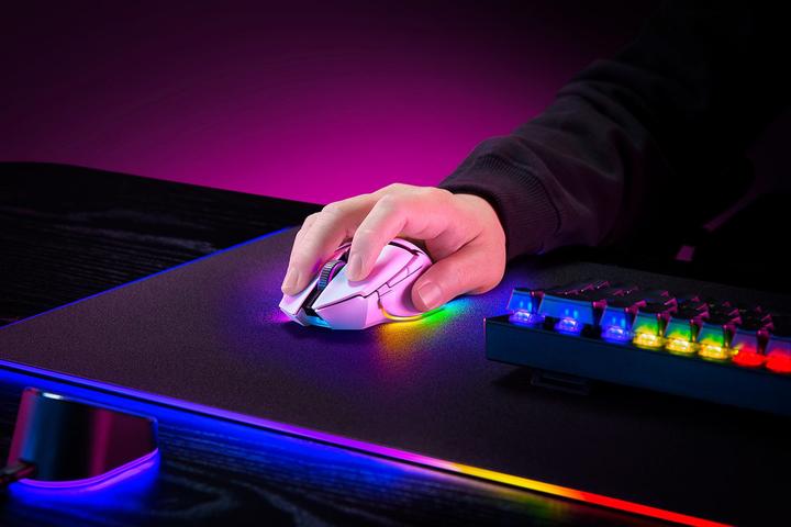 Actual product image Razer Basilisk V3 Pro (Wireless, Cable)