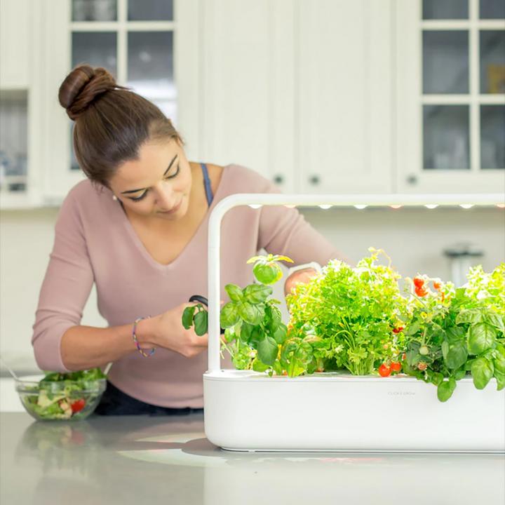 Actual product image Click and Grow Smart Garden 9 Pro Starter kit (Colour: White) (SG9S1UNI-BT) (18.50 cm)
