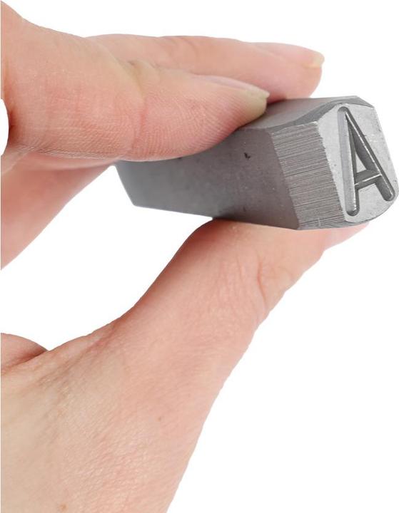 Produktbild Dönges Handschlagstempelsatz spitz, 27-teilig, A - Z, Schrifthöhe 5 mm