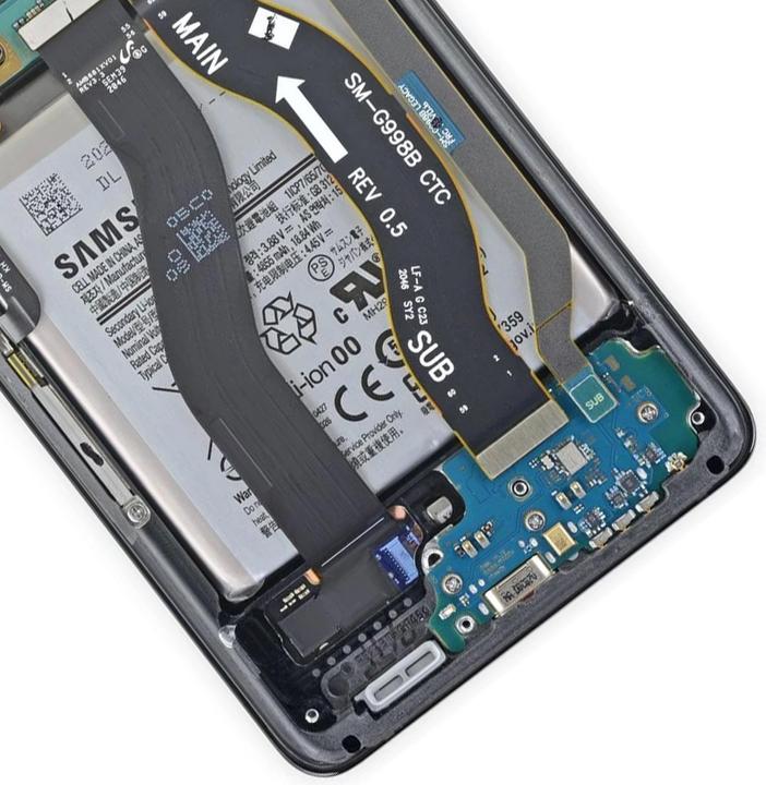 Actual product image Samsung USB-C charging port and SIM card reader (Galaxy S22)