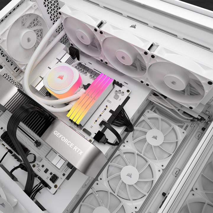 Actual product image Corsair RS120 (120 mm, 1 x)