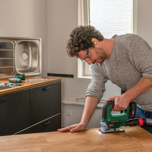Actual product image Bosch Home & Garden UniversalSaw 18V-100