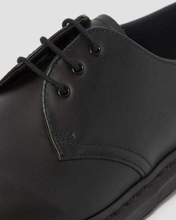 Actual product image Dr. Martens 1461 Mono (36)