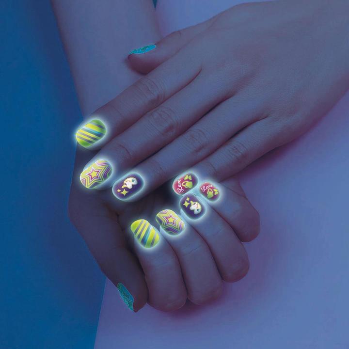 Actual product image Clementoni Crazy Chic - Fluo Nails