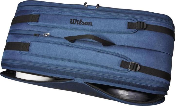 Actual product image Wilson Ultra V4.0 12 Tour Racket Bag
