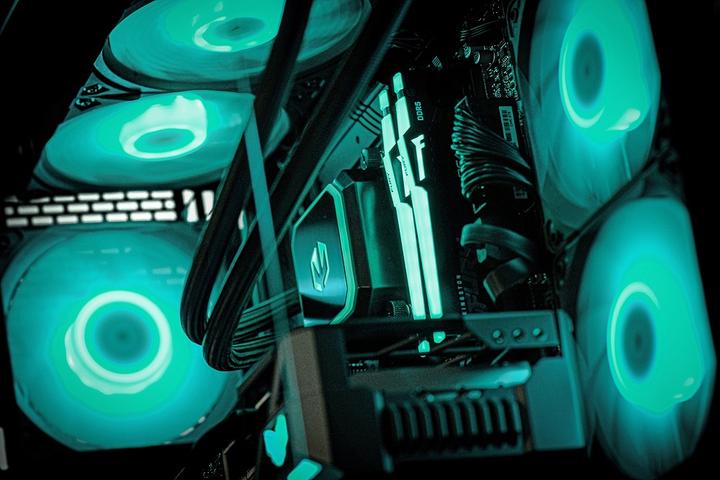 Produktbild Actina 5901443416654 (64 GB, 2000.00 GB, GeForce RTX 5090)