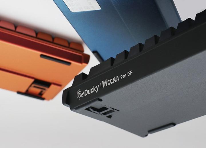 Actual product image Ducky Mecha Pro SF Gaming Keyboard, Cherry MX-Silent-Red (DE, Cable)