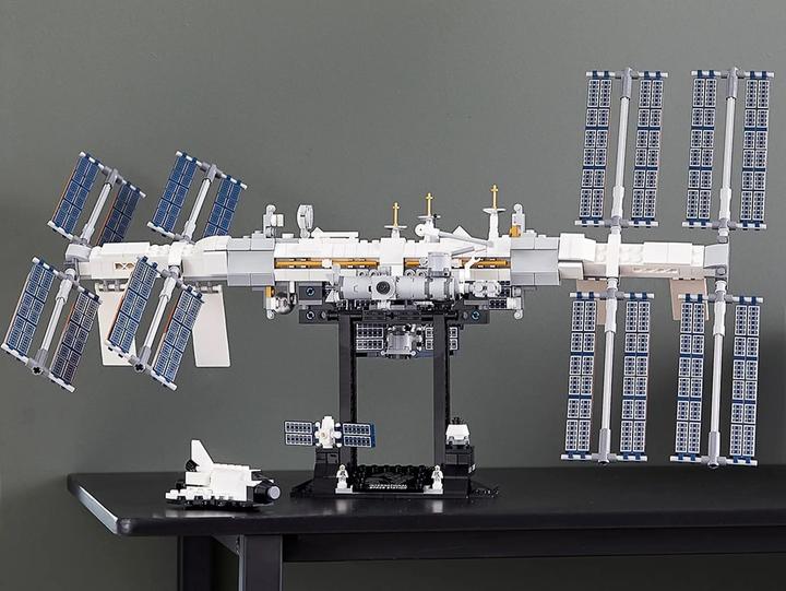 Immagine prodotto LEGO Stazione spaziale internazionale (21321, LEGO Ideas, Set LEGO rari)