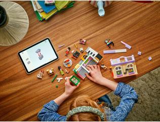 Actual product image LEGO Musikladen & Wohnung (42653, LEGO Friends)