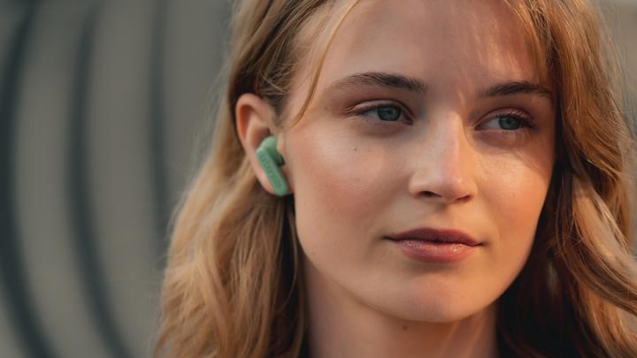Actual product image Urbanista Copenhagen Headset True Wireless Stereo (TWS) In-ear Calls/Music Bluetooth Green (ANC, 32 h, Wireless)