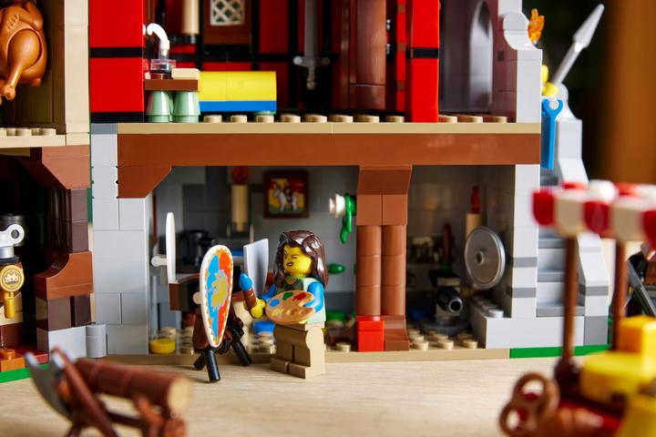 Actual product image LEGO Medieval town square (10332, LEGO Icons, LEGO Rare Sets)