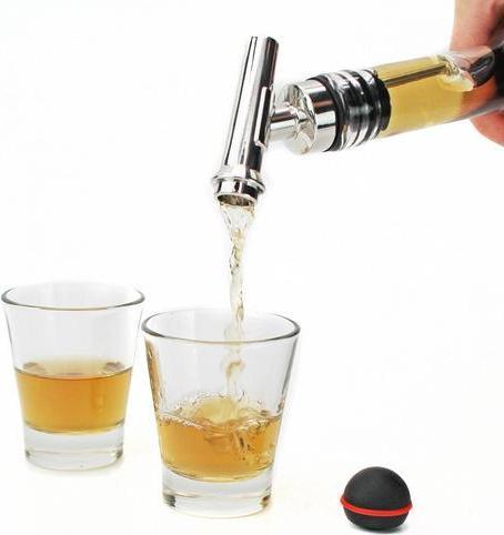 Image du produit Winkee Drinks Markers - Microphone Bottle Stop and Pourer (Bouchon de vin, Verseur de vin)