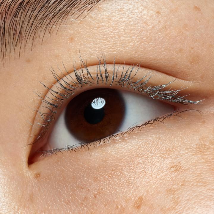 Actual product image essence Lash Princess (BEEFEA)