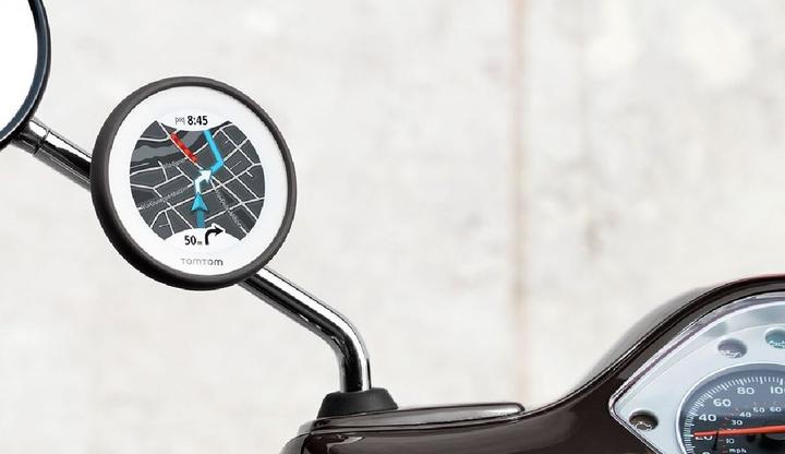 Actual product image TomTom Vio (2.40")