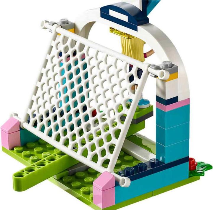Image du produit LEGO Entraînement de football avec Stephanie (41330, LEGO Friends)