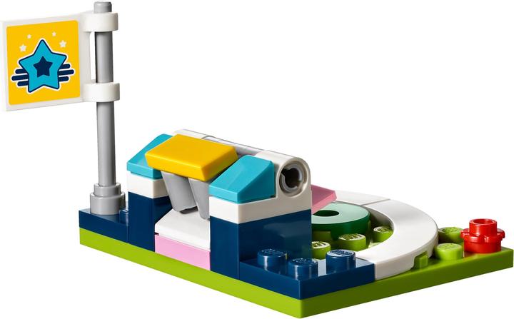 Image du produit LEGO Entraînement de football avec Stephanie (41330, LEGO Friends)