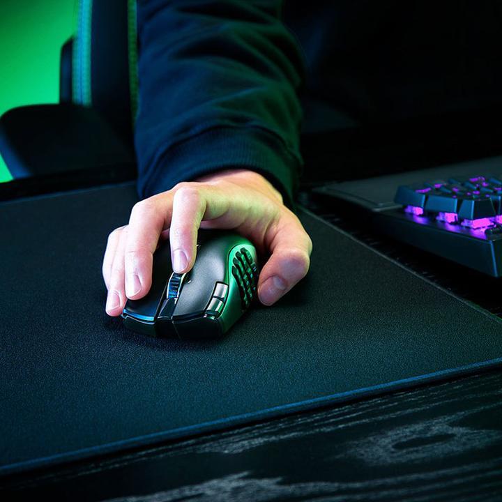 Actual product image Razer Naga V2 HyperSpeed for gaming, 2.4 GHz, Bluetooth, Wireless, Black (Wireless)