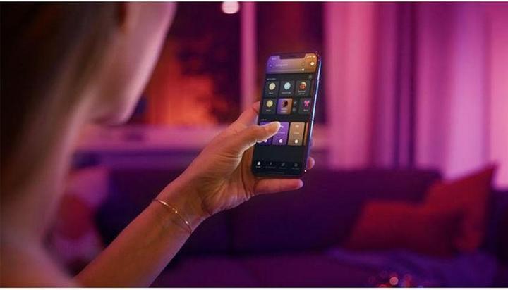 Actual product image Philips Hue Starter Kit (E27, 9 W, 1055 lm, 3 x, F)