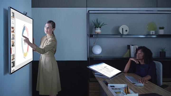 Produktbild Microsoft Surface Hub 2S (3840 x 2560 Pixel, 50")