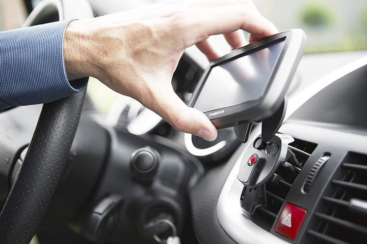 Produktbild TomTom Lüftungsschlitzhalterung START, VIA, GO