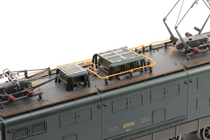 Actual product image Piko SBB El Loco Ae 4/7 10998 MFO Ep. IV DC (Track H0)