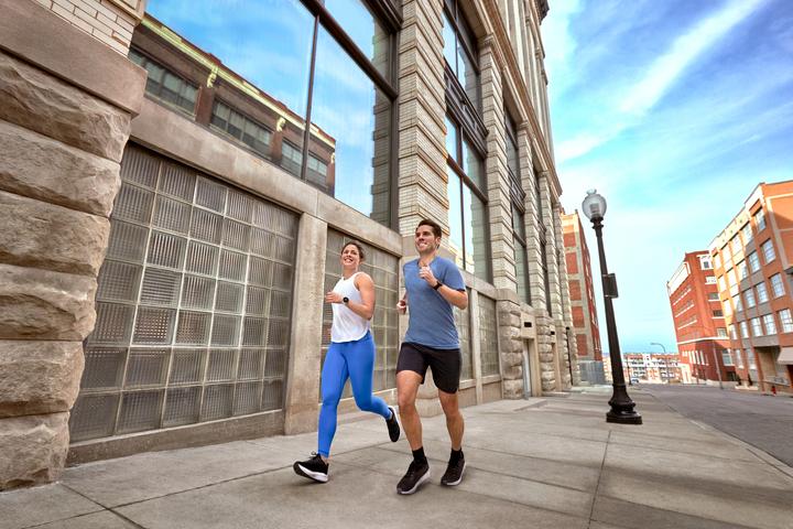 Produktbild Garmin Forerunner 55 (42 mm)
