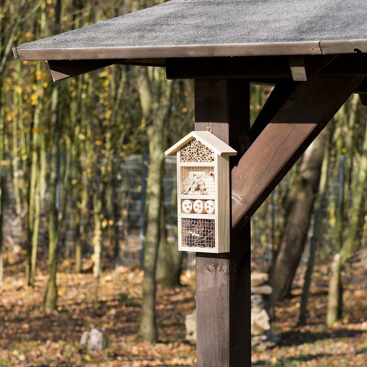 Image du produit Royal Gardineer Hôtel pour insectes Flora - Aide à la nidification pour les insectes utiles (Chrysanthèmes, Coccinelles, Guêpes creuseuses, Abeilles sauvages)