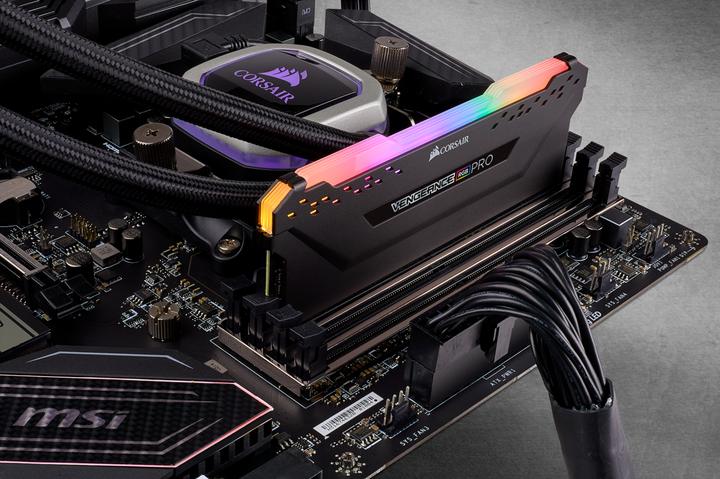 Actual product image Corsair DDR4, 3200MHz 8GB 1x8GB Dimm, Unbuffered, 16-20-20-38, XMP 2.0, VENGEANCE RGB PRO Black Heatspreader (1 x 8GB, 3200 MHz, DDR4-RAM, DIMM)
