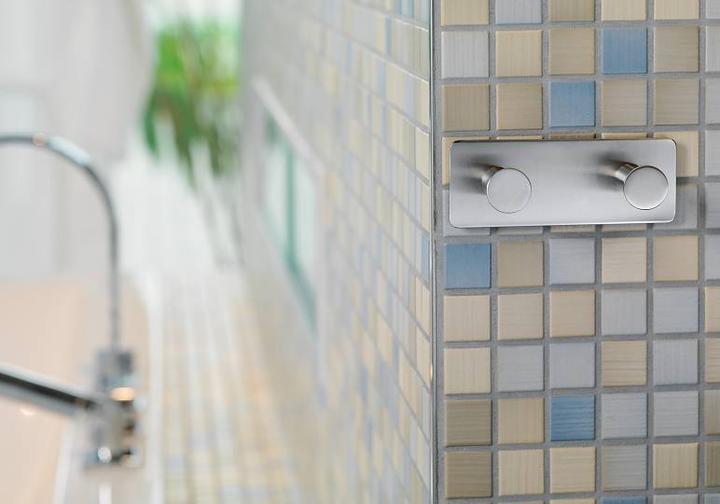 Actual product image tesa Powerbutton Double Hook Classic