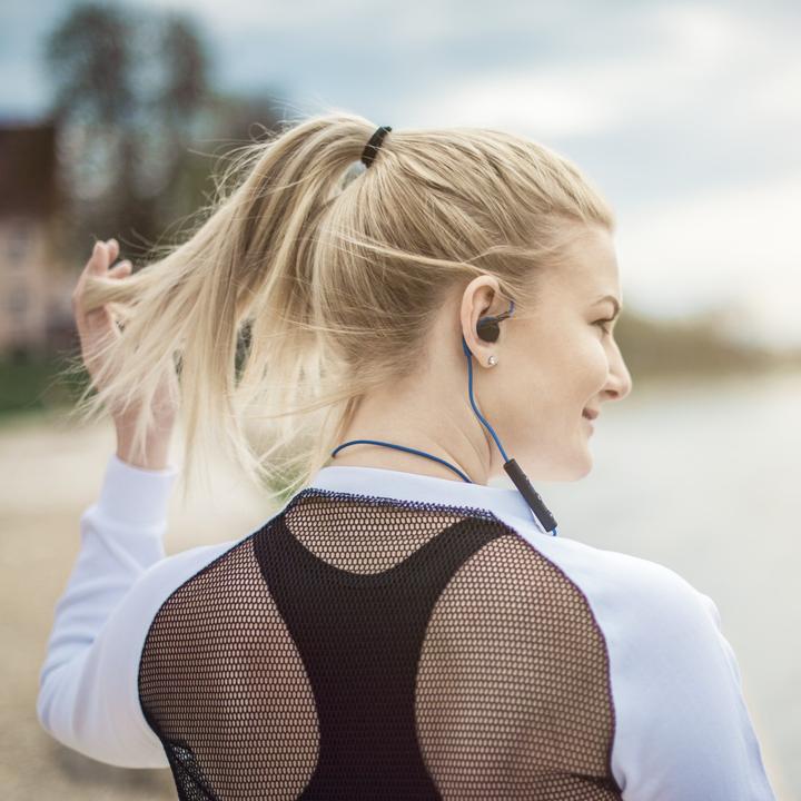 Actual product image Hama Freedom Athletics (No noise cancelling, 6 h, Cable)