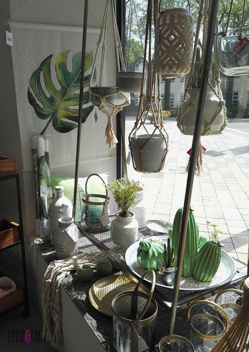 Actual product image Nordal Hanging Pot